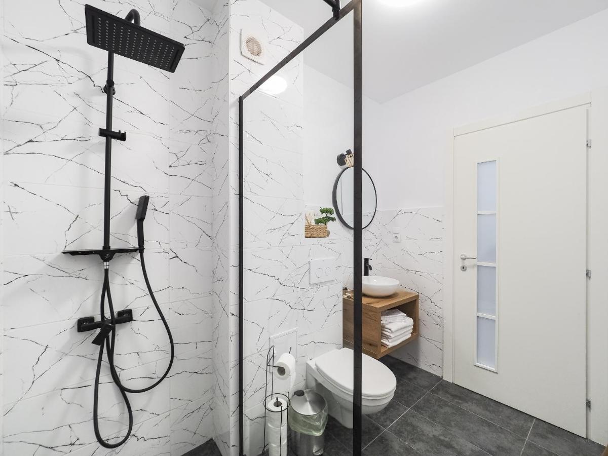 Bohemian Bliss Apartment Sibiu Ngoại thất bức ảnh